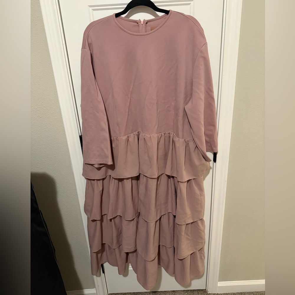 Ivy City Co Midi Dress